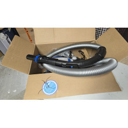 Eureka NEN110A usisivač sa posudom, 700W, 1.5L plava | Outlet BGD