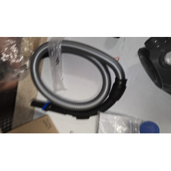 Eureka NEN110A usisivač sa posudom, 700W, 1.5L plava | Outlet BGD