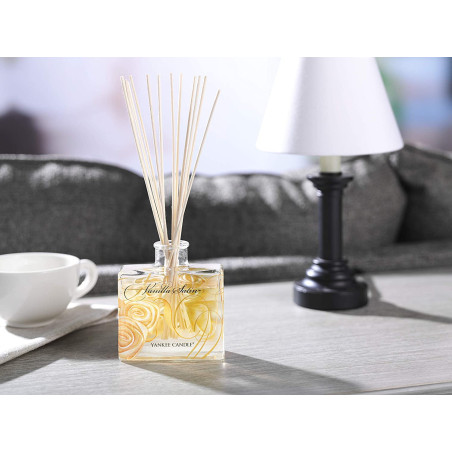 Yankee Candle Signature Reed Diffuser Vanilla Satin | Outlet BGD