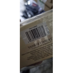 Yankee Candle Signature Reed Diffuser Vanilla Satin | Outlet BGD