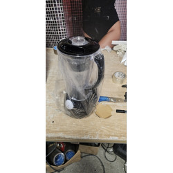 Crni Herzberg HG-5008 2 u 1 blender snage 600 W sa posudom od 1.7 l i dodatkom za mlevenje
