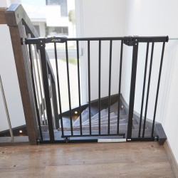 Hauck Close N Stop + 9cm Ekstenzija – Boja Uglja, 84-89cm | Outlet BGD