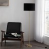 Moderna podna lampa Loistaa Satley sa crnim somotskim abažurom i zlatnim metalnim postoljem