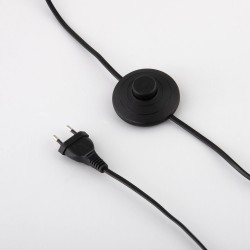 Moderna podna lampa Loistaa Satley sa crnim somotskim abažurom i zlatnim metalnim postoljem