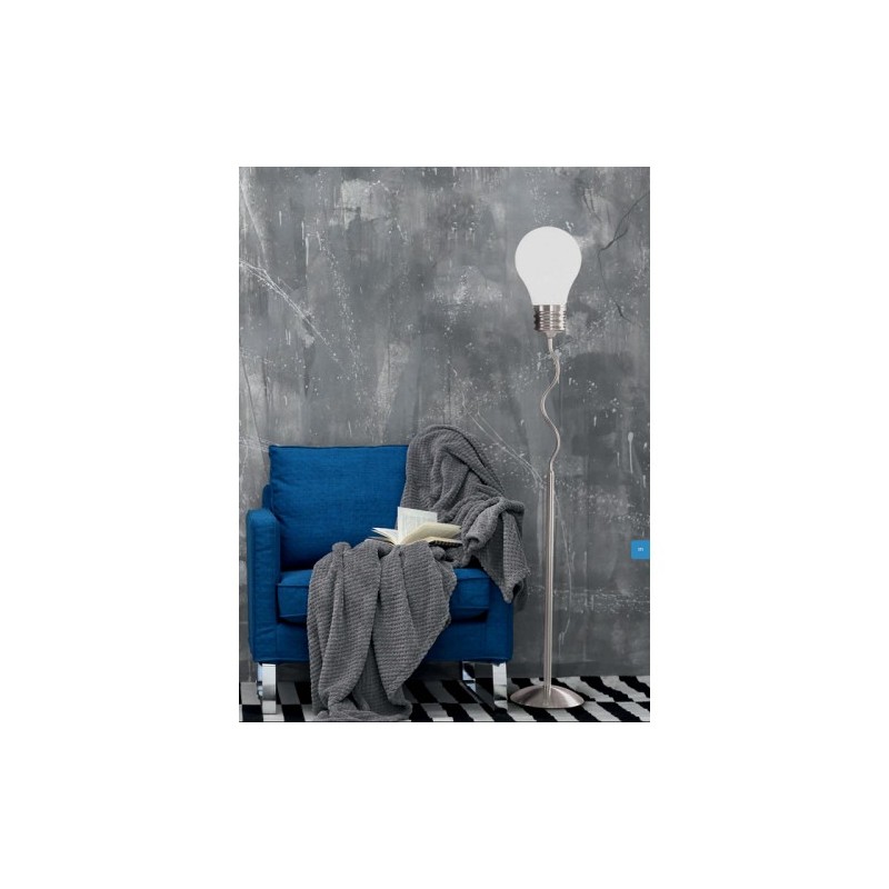 Visoka podna lampa Trio Edison sa kuglom od belog opalnog stakla i metalnim postoljem