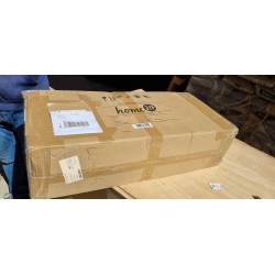 Loistaa Cambo visilica sa četiri višebojna staklena abažura i srebrnim metalnim ramom