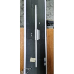 Moderna linearna Wofi Clay LED plafonska lampa dužine 120 cm sa hromiranim detaljima