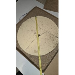 Polomljen Pizzacraft ThermaBond okrugli kamen za pečenje pice od kordierita prečnika 16.5 inča