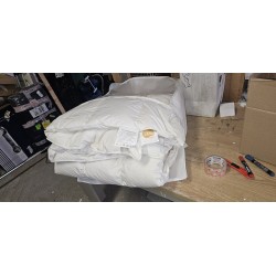 Beli Wolkenkind perjani jorgan 135x200 cm sa 90% guščijeg paperja, pamučnom navlakom i prošivanjem u kvadratima