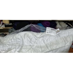 Irisette Vitamed jastuk 80x80 cm sa saten pamučnom navlakom i blagim tragovima od transporta