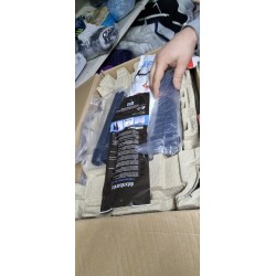 Brabantia Bo Touch kanta 34 L bela – udubljenja na kućištu