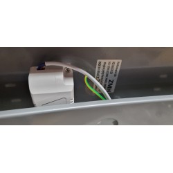 ZMH Fangyuan kvadratna LED plafonjera 40 cm sa daljinskim upravljačem, naprsla i odvarena