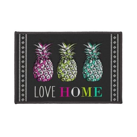 Crna Love Ananas prostirka 40x60 cm sa tri šarena ananasa i neklizajućom poleđinom od lateksa