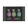 Crna Love Ananas prostirka 40x60 cm sa tri šarena ananasa i neklizajućom poleđinom od lateksa