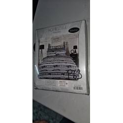 Moderna crna Sleepdown Geo Text reverzibilna posteljina sa natpisima i prugama 200x200 cm