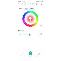 Meross MSL450HK pametna stona lampa sa RGB osvetljenjem, belim kućištem i kontrolom preko aplikacije