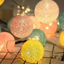 Idomya Jade LED Girlanda | 20 Pamučnih Lopti | 3.15 m