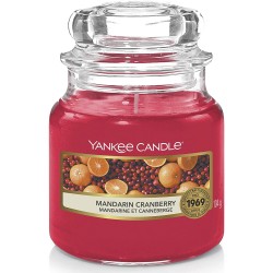 Yankee Candle Mandarin Cranberry mirisna sveća u maloj staklenoj tegli od 104 grama sa voćnim mirisom mandarine i brusnice