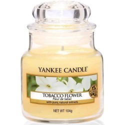 Yankee Candle Tobacco Flower mirisna sveća u maloj staklenoj tegli od 104 grama sa začinsko-drvenastim mirisom cveta duvana