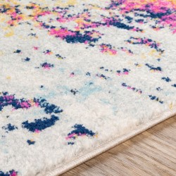 Moderan apstraktni višebojni Surya tepih dimenzija 160x220 cm sa vibrantnim narandžastim, plavim i ružičastim tonovima