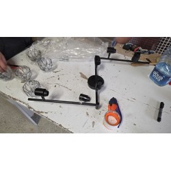 Kimjo retro plafonska lampa crna 6xE14 sa polomljenim grlom i bez jednog abažura_4