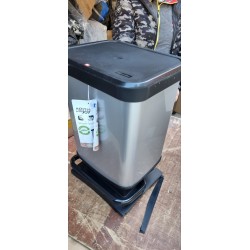 rotho-paso-kanta-za-smece-na-pedalu-20l-srebrna-ostecenje-outlet-8