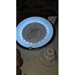 Outlet LED kozmetičko ogledalo 10x uvećanje sa usisnom čašicom polomljeno ogledalo