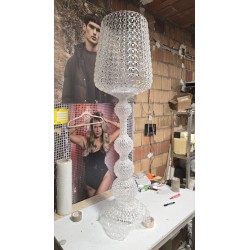 Kartell Kabuki 09180B4 LED podna lampa Crystal sa polomljenim delom konstrukcije i oštećenjem pri dnu_3
