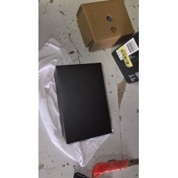 philips-hue-resonate-spoljasnja-zidna-lampa-led-crna-uzivo-5
