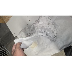 plisana-prostirka-ispod-jelke-90cm-bela-srebrne-pahulje-mrlja-outlet-2