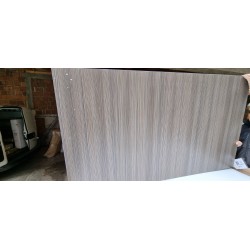 Shaf Master Compact sto za spoljašnji i unutrašnji prostor dimenzija 160x90x73 cm sa površinom u imitaciji drveta uživo