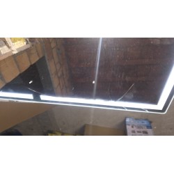 Meidom aluminijumski kupatilski ormarić sa ogledalom i podesivim LED osvetljenjem, dimenzija 100x70x13.8 cm, outlet