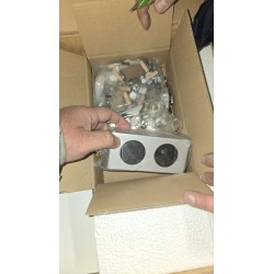 Sivi Schildmeyer Dorina LED kupatilski ormarić sa ogledalom 90x16x71 cm sa tri vrata i staklenim policama
