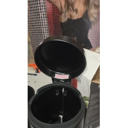 Brabantia NewIcon 3 L kanta, mat crna, 26.4x23.5x16.8 cm | Outlet BGD