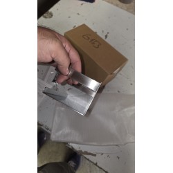 Samolepljiva Zidna Polica – SUS304 Nerđajući Čelik, 23x8x10cm | Outlet BGD