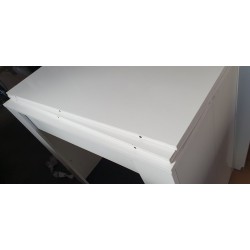 Beli trpezarijski sto sa ekstenzijama do 144 cm, B klasa sa sitnim oštećenjima prikazanim na slikama uživo