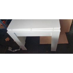 Beli trpezarijski sto sa ekstenzijama do 144 cm, B klasa sa sitnim oštećenjima prikazanim na slikama uživo