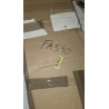 Beli FMD Verona cipelarnik sa tri preklopna odeljka i sitnim milimetarskim oštećenjima, dimenzija 58,5 x 104,5 x 17 cm