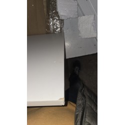 FMD Furniture Checker beli bočni sto sa fiokom, uskog dizajna, sa oštećenjima prikazanim na slikama uživo