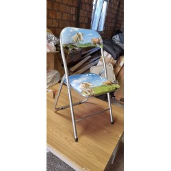 ICA-HOME Amsterdam sklopiva stolica sa metalnim ramom, plastičnim površinama i postavljenim sedištem