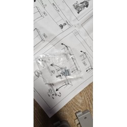 Set od dva siva plastična Rauch Easy Slide usporivača mehanizma za tiho zatvaranje kliznih vrata ormara
