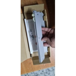 Set od dva siva plastična Rauch Easy Slide usporivača mehanizma za tiho zatvaranje kliznih vrata ormara