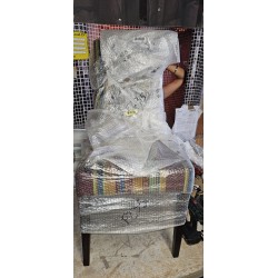 Kare Design Econo Very British tapacirana stolica sa šarenom tekstilnom presvlakom, crnim nogarima od bukve i visokim naslonom