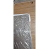Dodatna bež KiYDOO polica za unutrašnjost garderobera dimenzija 88x48 cm sa sitnim oštećenjem na uglu