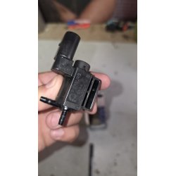 FAE 79318 induktivni senzor radilice sa 2 pina i otporom od 700 Oma za Renault i Dacia motore