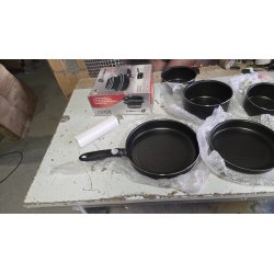 Battrinox Ideo Crni Set Posuđa 6 Delova | Saćasta Obloga | Italija