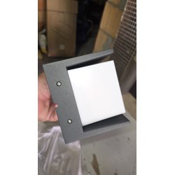philips-hue-white-turaco-pametna-spoljasnja-zidna-lampa-antracit-21