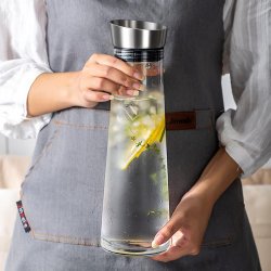 Stakleni Karaf 1L sa poklopcem i izlivnikom – borosilikatno staklo, čelik SUS304, BPA Free