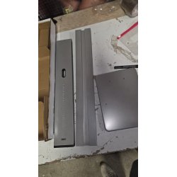 Xavax 110235 Stalak za Bežični Usisivač 128cm – Aluminijum, Dyson/Bosch/AEG, Bez Bušenja