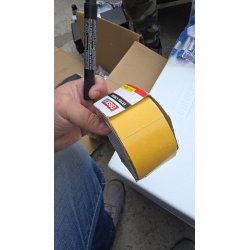 Tesa Extra Strong dvostrano lepljiva traka za sigurno fiksiranje tepiha i PVC podova dimenzija 10m x 50mm